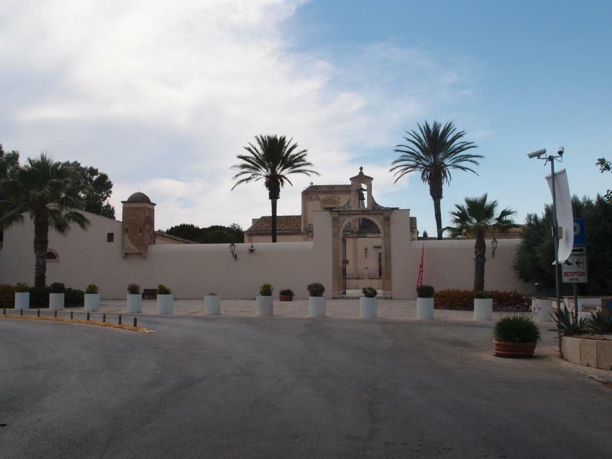 Вилла Sulle Tracce Di Montalbano Рагуза Экстерьер фото
